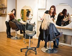 beauty salon expert girl required