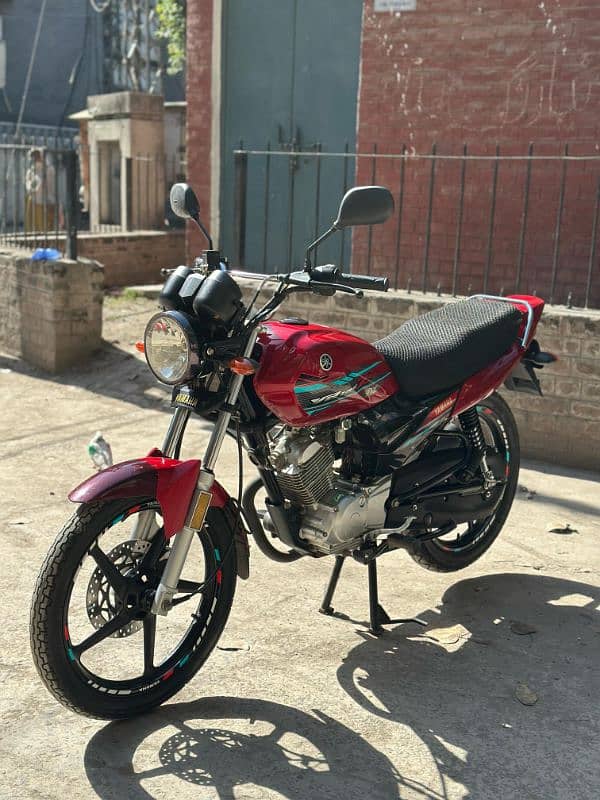 Yamaha YB125-Z DX (2023) MODEL | Yamaha in Bikes | YB 125Z-DX 3