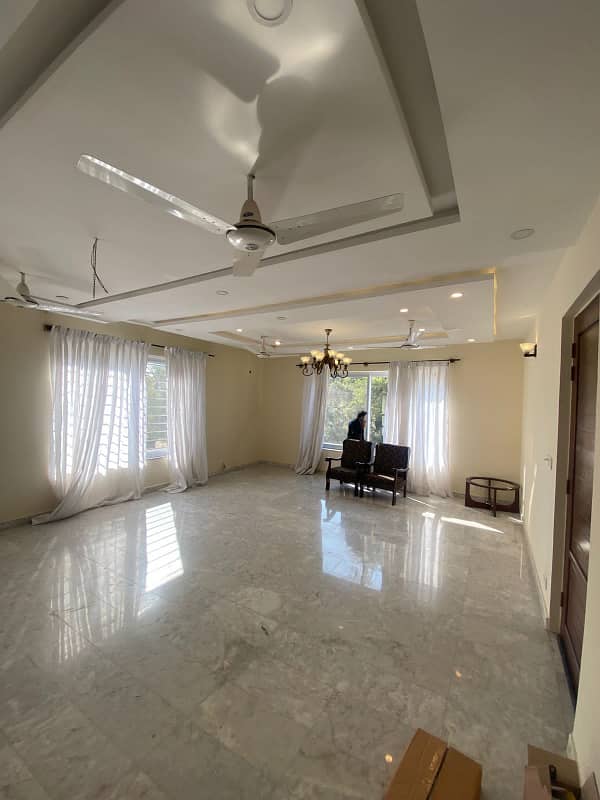 Upper portion for rent in G-10/3 4