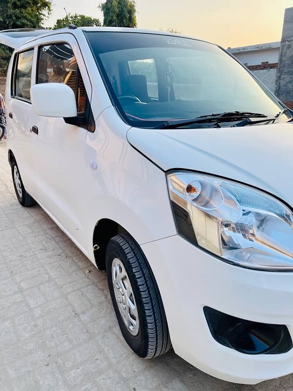 Suzuki Wagon R 2019 1