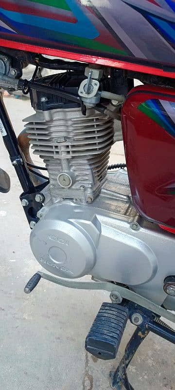 honda 125 excellent condition. 2