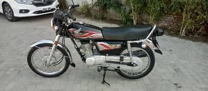 Honda CG125 model 2024 Brand new condition.