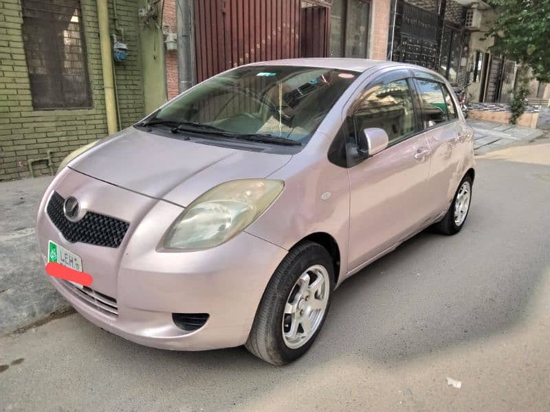 Toyota Vitz 2006 model total jenion 1