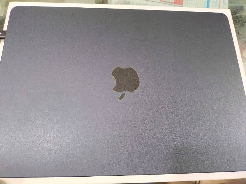 MacBook Air M3 Ram 16gb 5