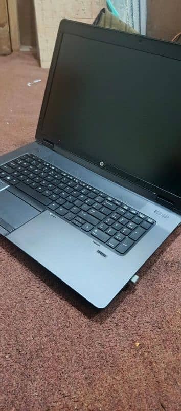 HP Z Book 17 G2 2