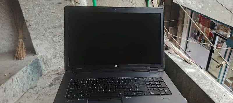 HP Z Book 17 G2 6