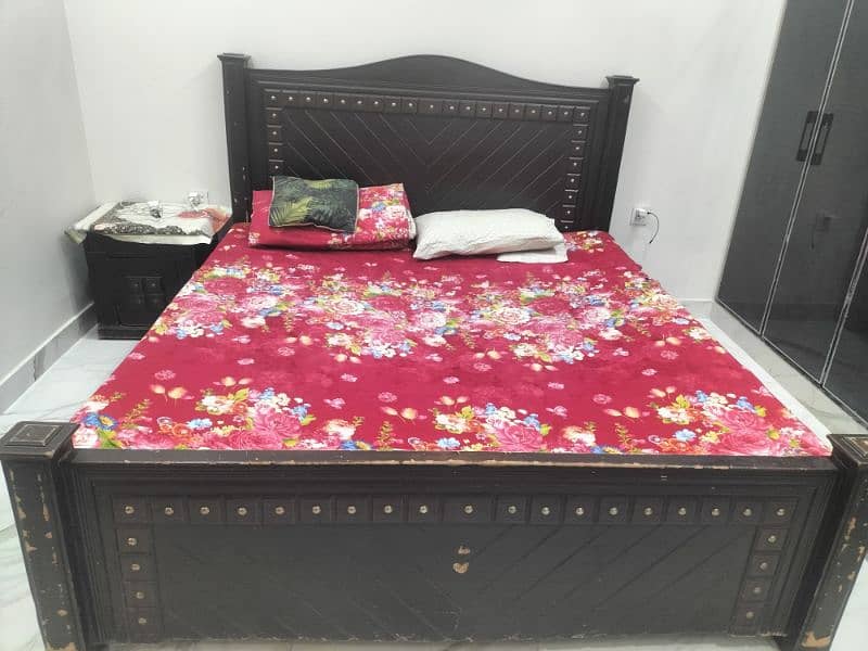 Bed For sale King size with side table and mirror 6