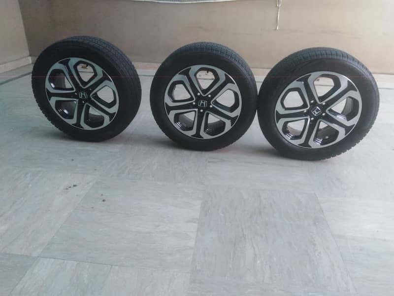 ALLOY RIMS HONDA VEZEL 3