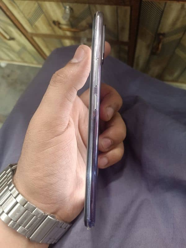 vivo v20 8gb 128 pta  band ho gaya h Baki koie fb ho jiyega 2