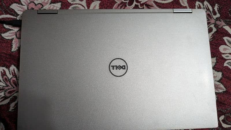 Dell XPS 13 core i 7 7th gen touch 1