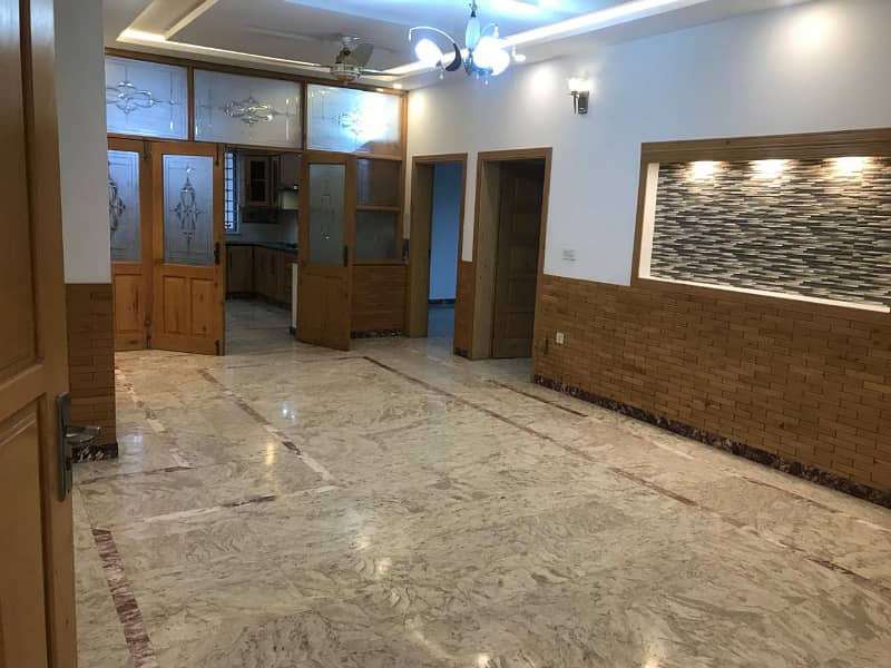 Size 40x80 Upper Portion For Rent IN G-14/4 Islamabad 10