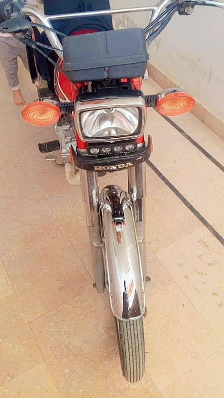 honda  CG125 urgent sale need money 7