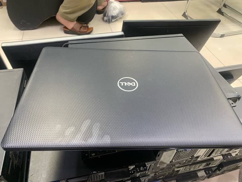 dell Inspiron 3580 core i5 8th gen 16gb hdd 128ssd graphic 2 gb 3