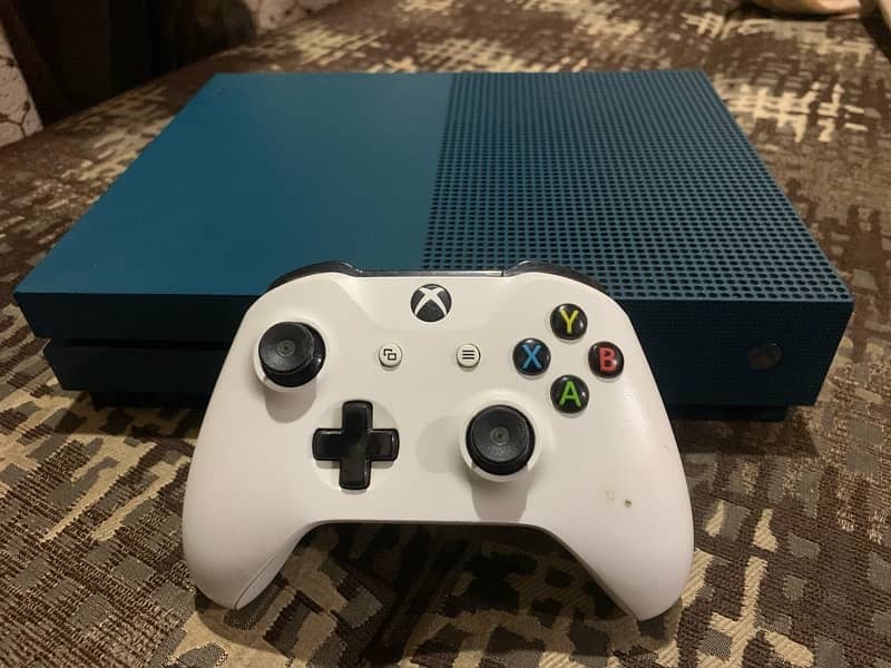 XBOX One S Limited Edition 1