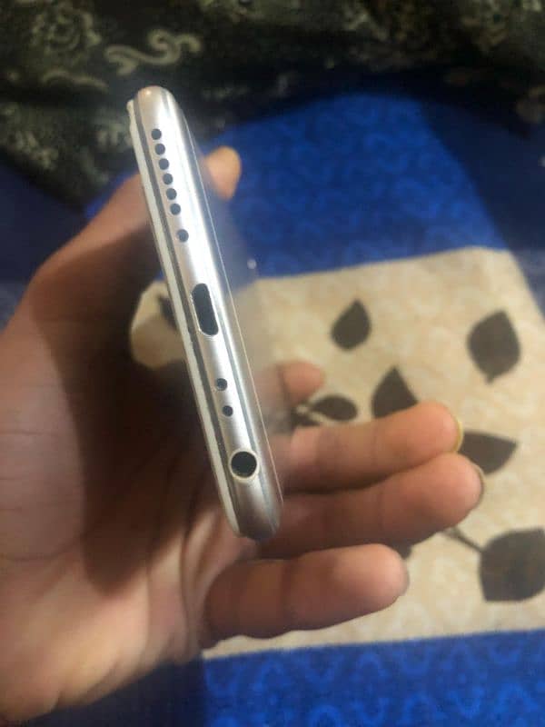 vivo x7 4/64 only panel new dalny wala ha Baki all ok 4