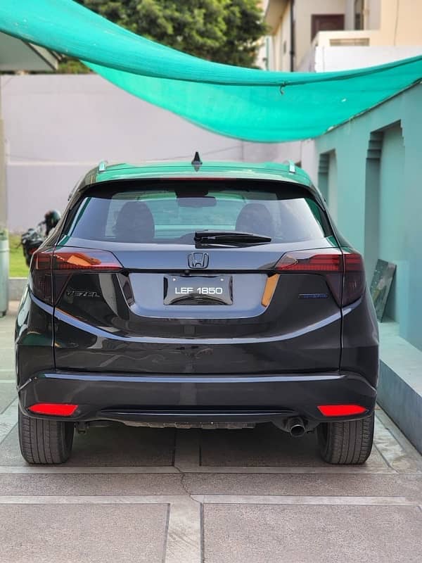 Honda Vezel 2016 3