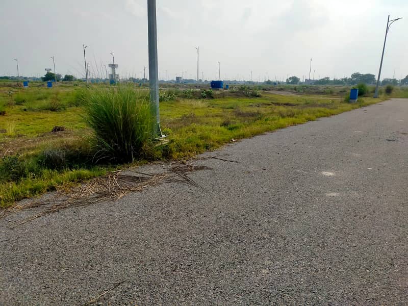 10 Marla Possession Plot For Sale Block-Z1 In DHA Phase 8 IVY Green 0