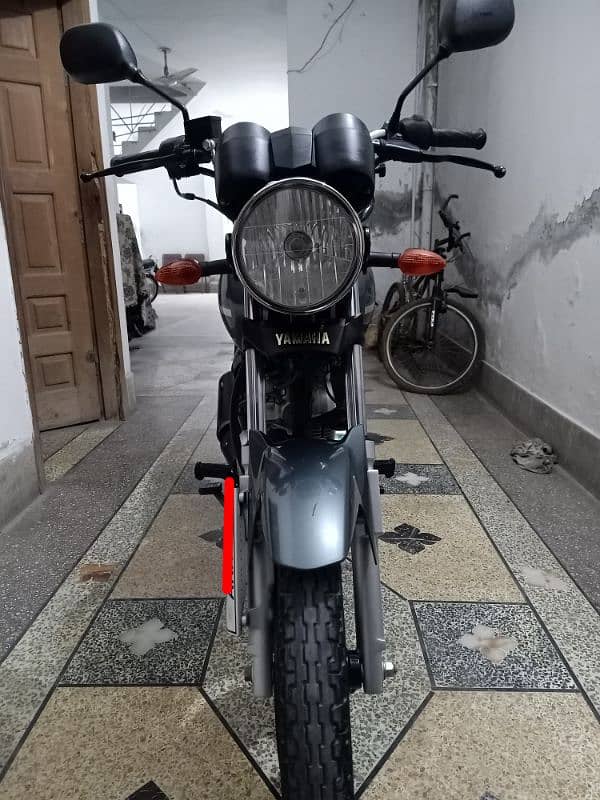 YAMAHA YB 125Z DX GRAY 2023 4