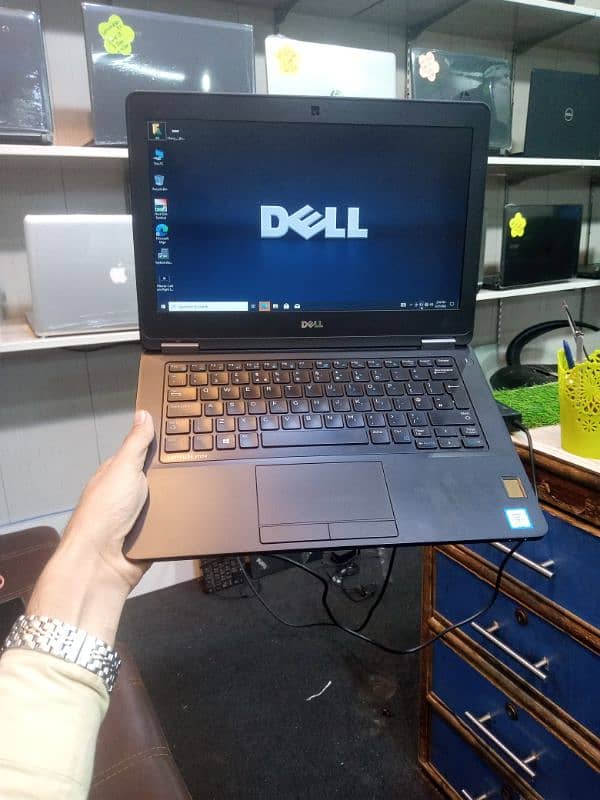 Dell Latitude E5270 | i5 6th Gen 1