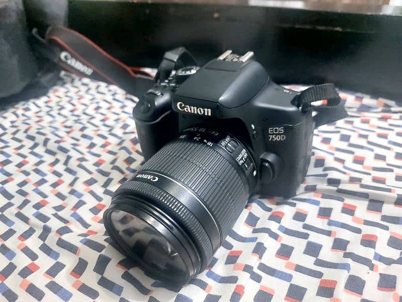 Canon 750d with 2 lens and tripod 3