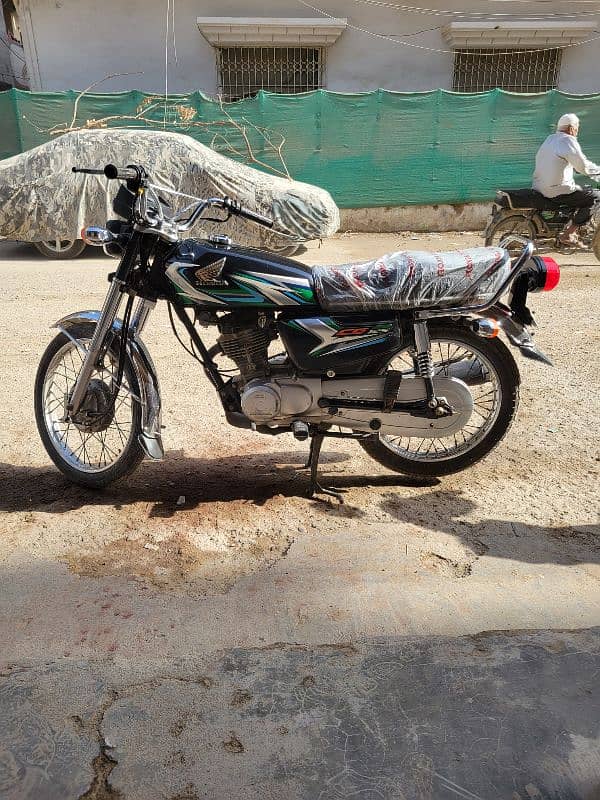 CG 125 Model 2023 honda 4