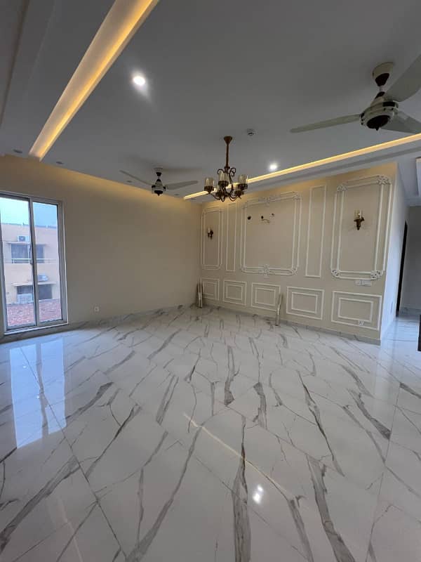 10 MARLA LIKE A NEW UPR PORTION FOR RENT IN BAHRIA TOWN JASMINE BLOCK 2