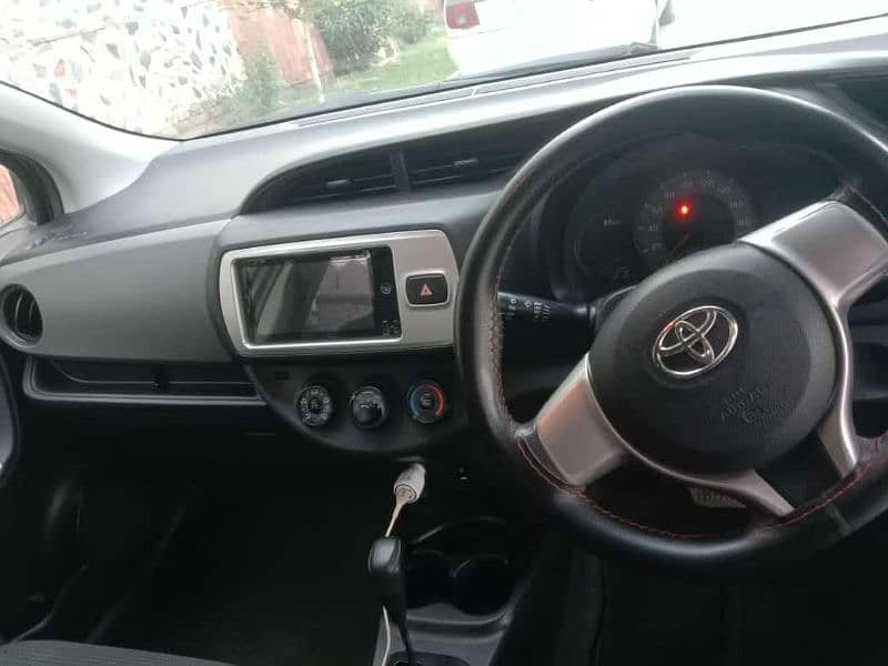 Toyota Vitz 2014 5