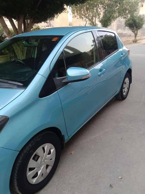 Toyota Vitz 2014 14