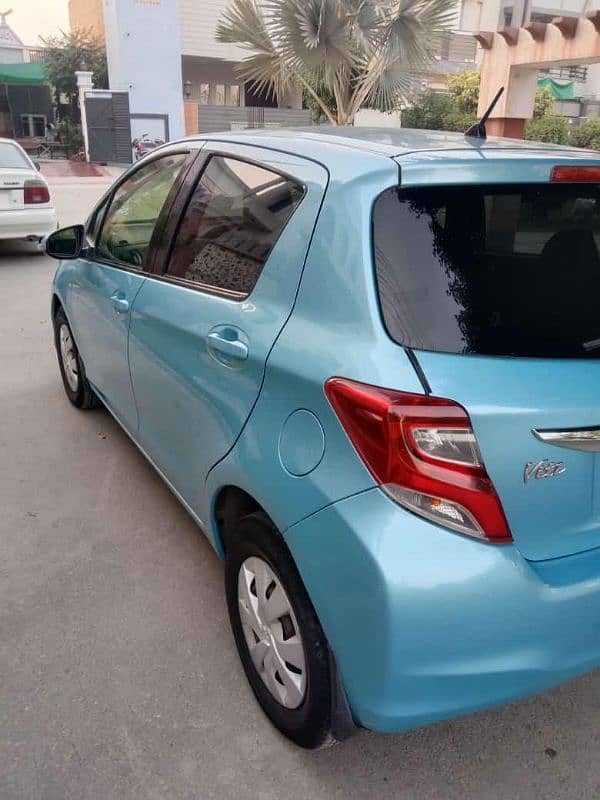 Toyota Vitz 2014 16