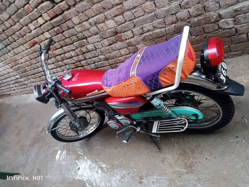 motorcycle 125 Honda achi condition ma  sall Karna ha 0