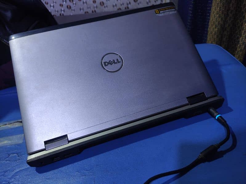 Dell laptop 0