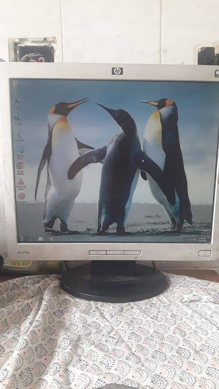 HP desktop computer monitor for sale 2