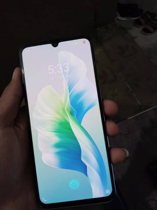 vivo v23e. 8 128. . . 0.3. 2.5. 8.5. 0.5. 5.2. 0 1