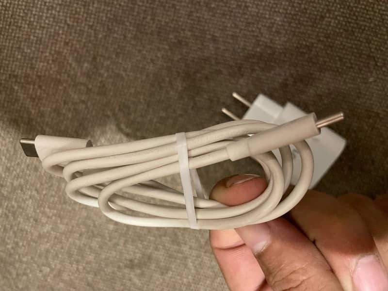 Lg v60 Charger, Lg ka 100% Original box pulled Charger 3