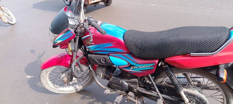 Honda 100 2