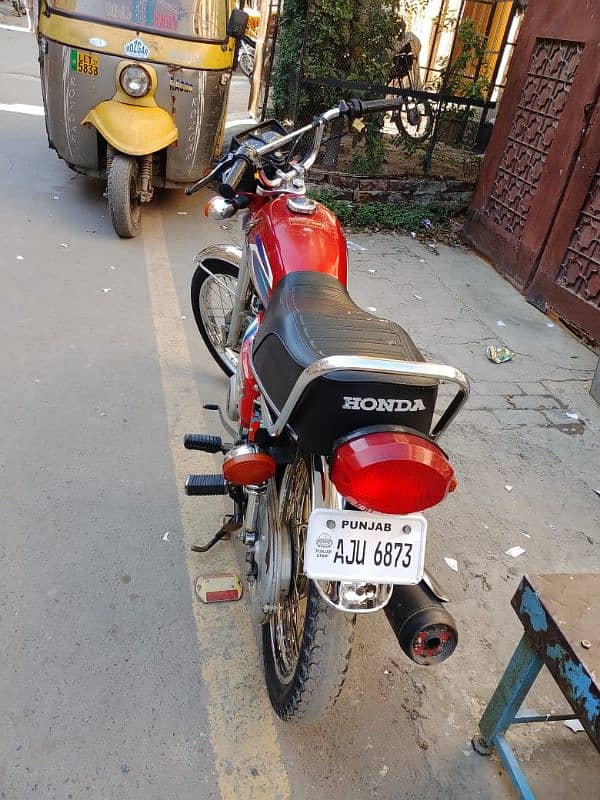 Honda 125 koi masla nhi 3