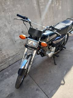 Honda 125 self start special edition