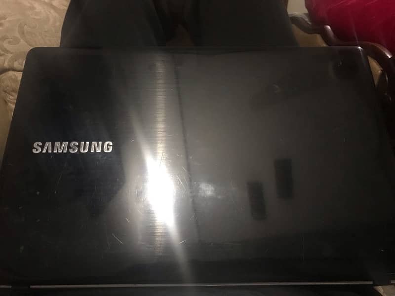 Samsung 7th generation laptop notebook hoyt6yk model np300e5v 2