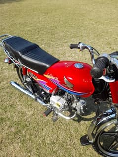 Honda CD70 motorcycle