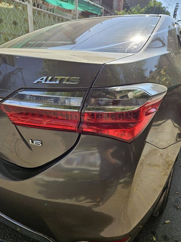 Toyota Corolla Altis 2016 7