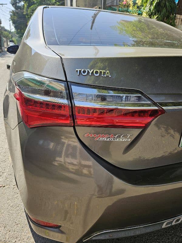 Toyota Corolla Altis 2016 8