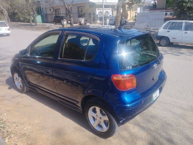 Toyota Vitz 2004 6