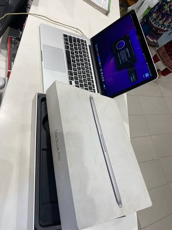 Macbook pro LUSh CONDITION MB# 03014201569 3