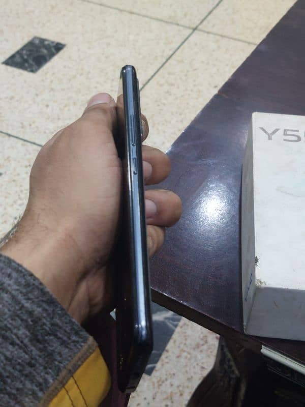 vivo y55 glass break hn baqi ok hn sara 4