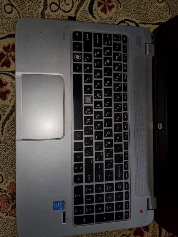 i7 4gen 8 256gb 2 gb graphic card. price is negotiable. 2