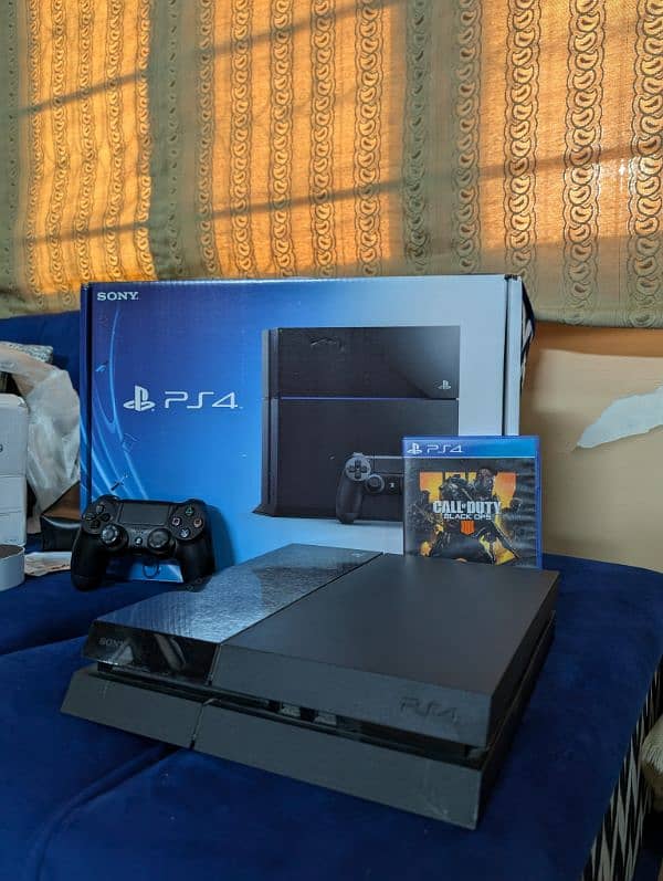 Mint Condition PS4 with box - Original Owner 0