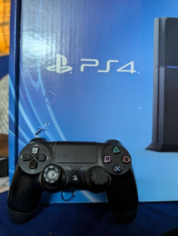 Mint Condition PS4 with box - Original Owner 4