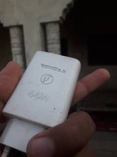 44 ward ka original charger Hai Just adapter hai