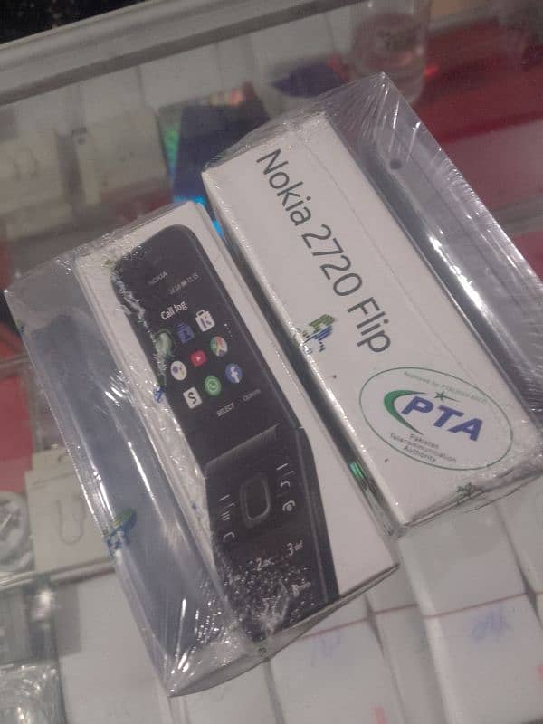 Nokia 2720flip dual sim box pack 3