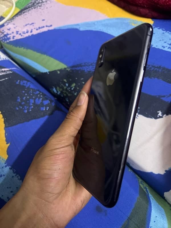 iphone xs max black colour pta approved 1